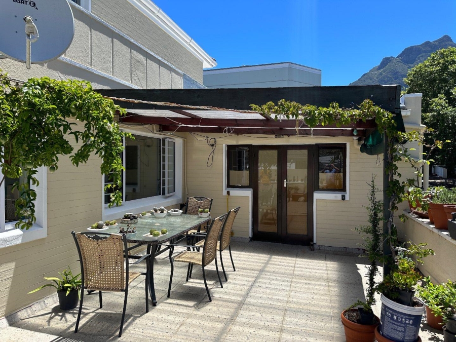 3 Bedroom Property for Sale in Newlands Western Cape